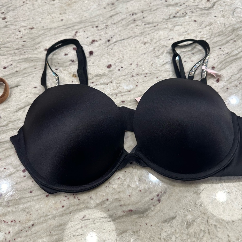Victoria’s Secret black push up bra 36C